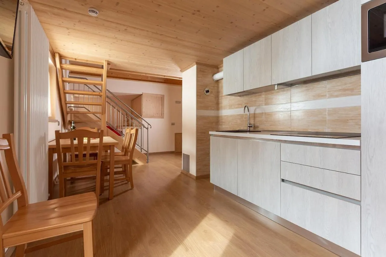 Hotel Meuble Adler - Rooms & Mountain Apartments Italy