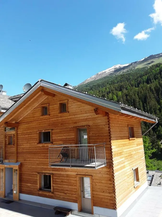 Aparthotel Hotel Meuble Adler - Rooms & Mountain Apartments