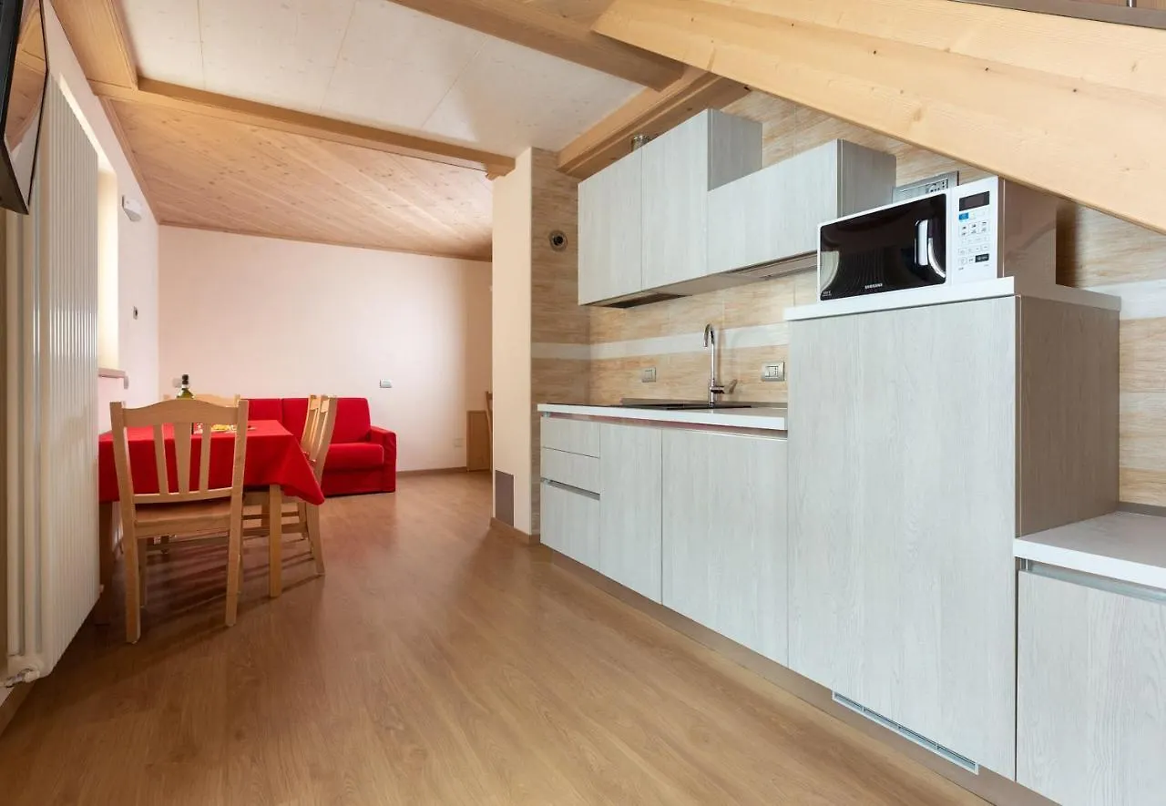 Hotel Meuble Adler - Rooms & Mountain Apartments Aparthotel