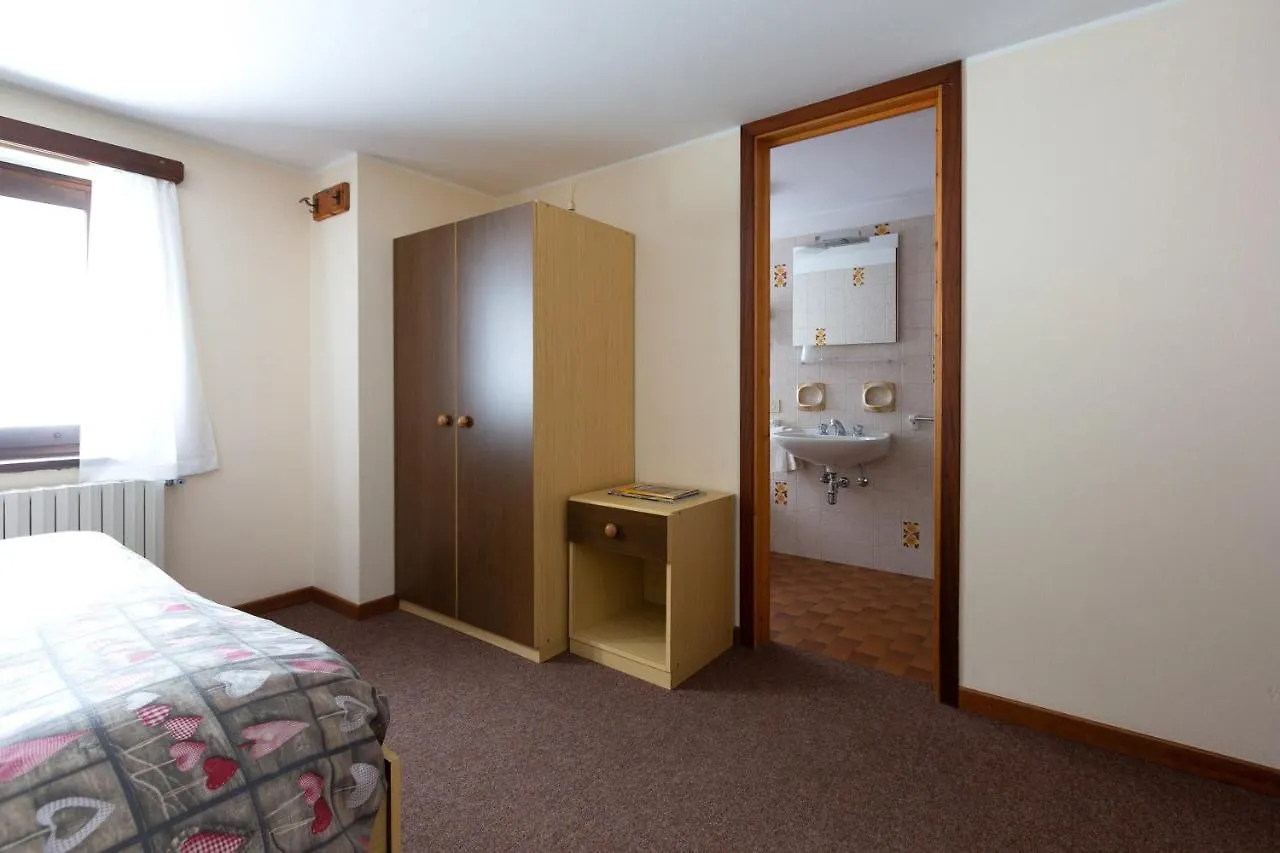 Aparthotel Hotel Meuble Adler - Rooms & Mountain Apartments Italy
