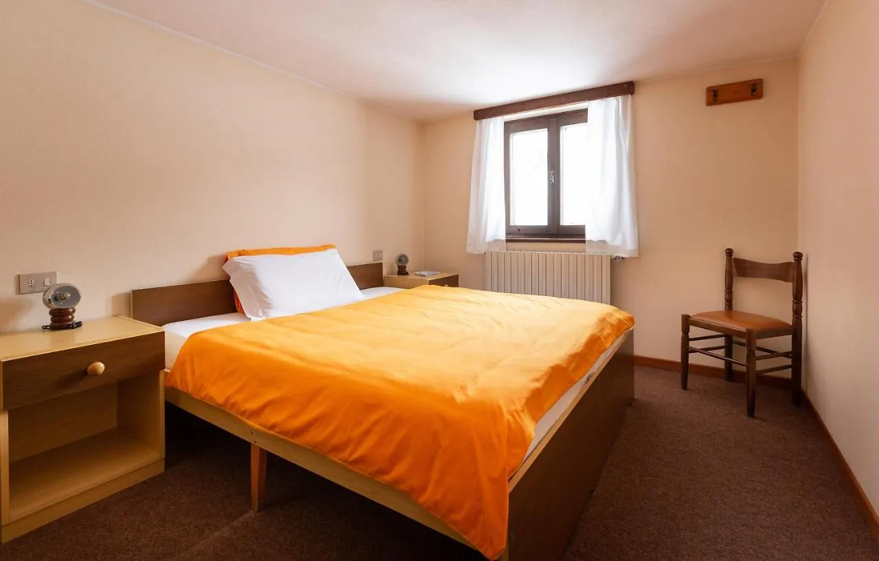 Hotel Meuble Adler - Rooms & Mountain Apartments Italy